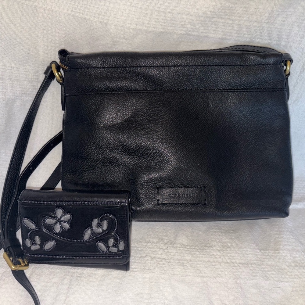 COLE HAAN Black Crossbody Bag with BRIGHTON  Floral Wallet